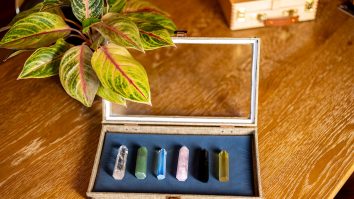 Hotelul Mining Exchange din SUA te primește cu cristale energetice: De ce ședințe se bucură oaspeții