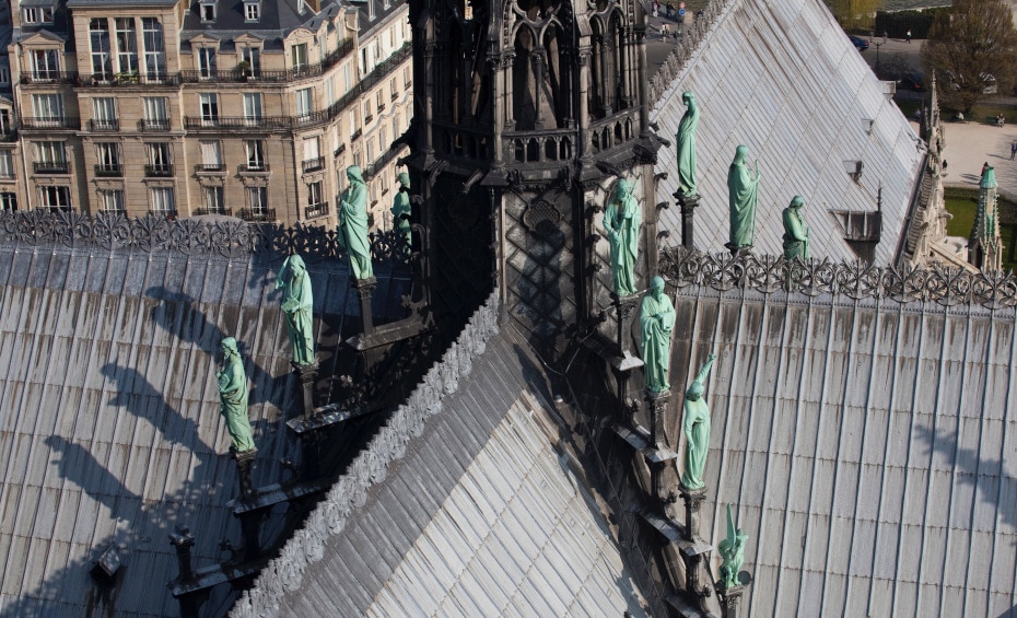 Cele 16 statui de la Notre Dame de Paris se întorc în Catedrală. Când vei putea vizita monumentele istorice