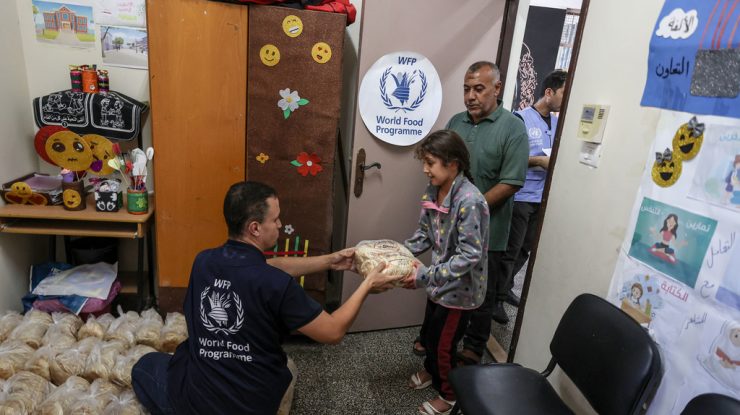 Agenția ONU a rămas fără ajutoare alimentare în Gaza. Peste 116.000 de tone de ajutor sunt gata la frontieră, dar nu pot fi livrate