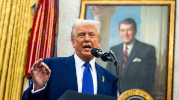 Săptămână de foc pentru Ucraina: SUA presează Kievul să accepte planul lui Trump pentru încheierea războiului, care recunoaște anexarea Crimeei de către Rusia și exclude aderarea la NATO