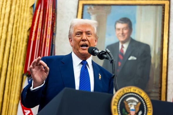 Săptămână de foc pentru Ucraina: SUA presează Kievul să accepte planul lui Trump pentru încheierea războiului, care recunoaște anexarea Crimeei de către Rusia și exclude aderarea la NATO