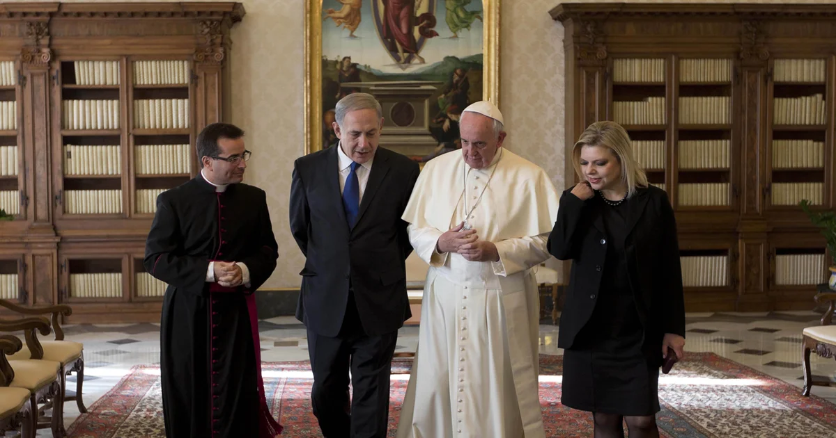Guvernul din Israel și-a exprimat condoleanțele pentru Papa Francisc, în mod oficial, la patru zile după deces