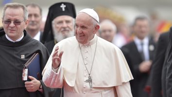 Papa Francisc și-a exprimat recunoștința echipei medicale de la Spitalul Gemelli din Roma pentru îngrijirea primită în timpul internării