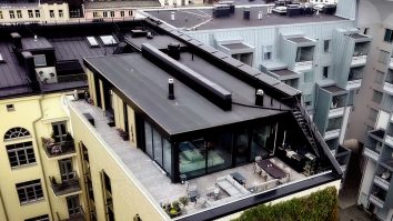 Un bărbat din Pașcani și-a construit un duplex pe terasa unui bloc. Ce a decis Tribunalul