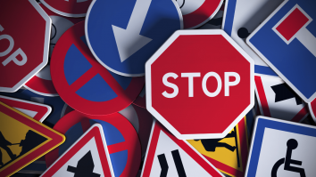 România adoptă Săptămâna Națională a Siguranței Rutiere. Titi Aur, expert în conducere defensivă: „Nu este suficient”