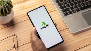 Shopify prioritizează A.I.-ul în fața angajaților. Compania nu mai poate angaja oameni a căror treabă poate să fie făcută de un robot
