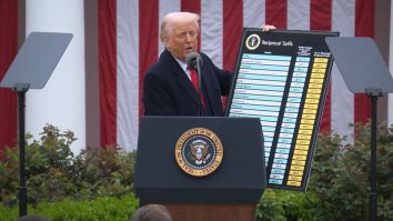 Ce impact au tarifele lui Trump asupra economiei globale și asupra României? Cristian Hostiuc, director ZF: „Nu vom vedea efectele imediat”