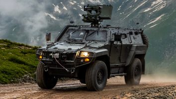 România cumpără blindate din Turcia și obuziere din Coreea de Sud. Din iulie, blindatele Cobra 2 de la Otokar vor fi construite la Mediaș