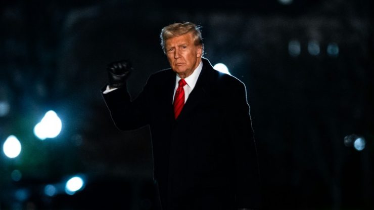 Administrația Trump îngheață fonduri de 2,2 miliarde dolari pentru Harvard. Cum răspunde Universitatea