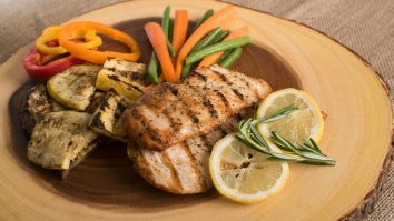 Vrei să salvezi Planeta? Mănâncă mai puțină carne! Care este cantitatea ideală recomandată de cercetătorii din Danemarca