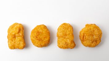 Cercetătorii japonezi au cultivat cea mai mare bucată de carne crescută în laborator din lume