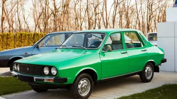 Despăgubiri după 35 de ani: Câți bani vor încasa românii care au depus bani la CEC, înainte de 1990, pentru a-și cumpăra o Dacia