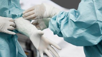 Medicina este un exemplu al sacrificiului. Adrian Marinescu: „Un medic ar trebui să plece la drum cu convingerea că va exista sacrificiu”