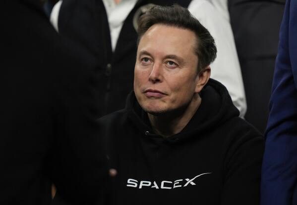 Elon Musk pregătește, împreună cu Pentagonul, un sistem de sateliți de atac pentru apărare antirachetă