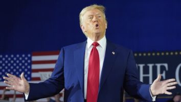 Trump a marcat 100 de zile de la începerea actualului mandat: „Epoca de Aur a Americii abia a început. Doar 3 oameni au mai intrat ilegal în SUA”