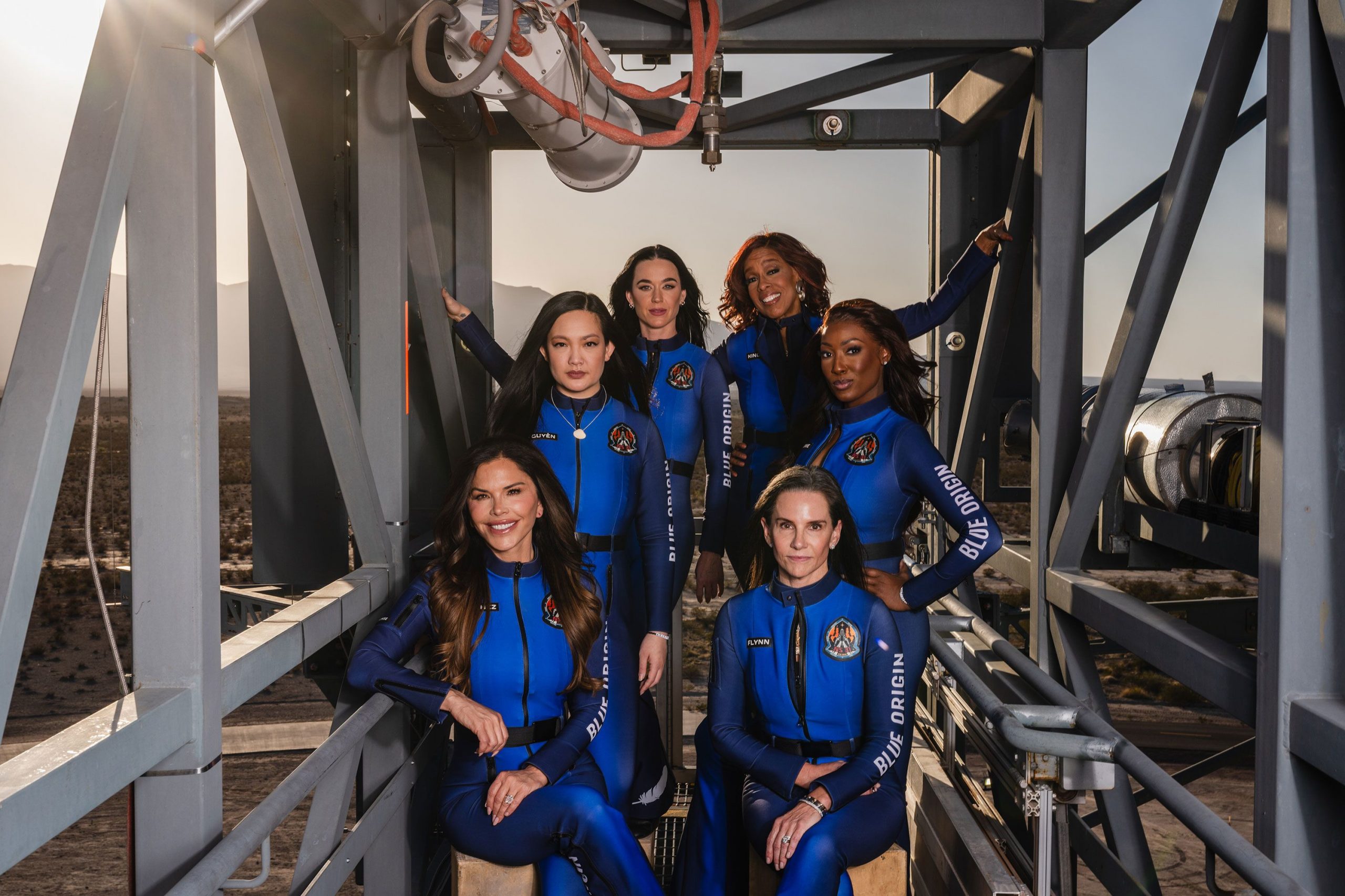 Katy Perry, Gayle King şi alte 4 femei vor ajunge luni la „marginea Spaţiului”. Zborul va dura aproximativ 10 minute