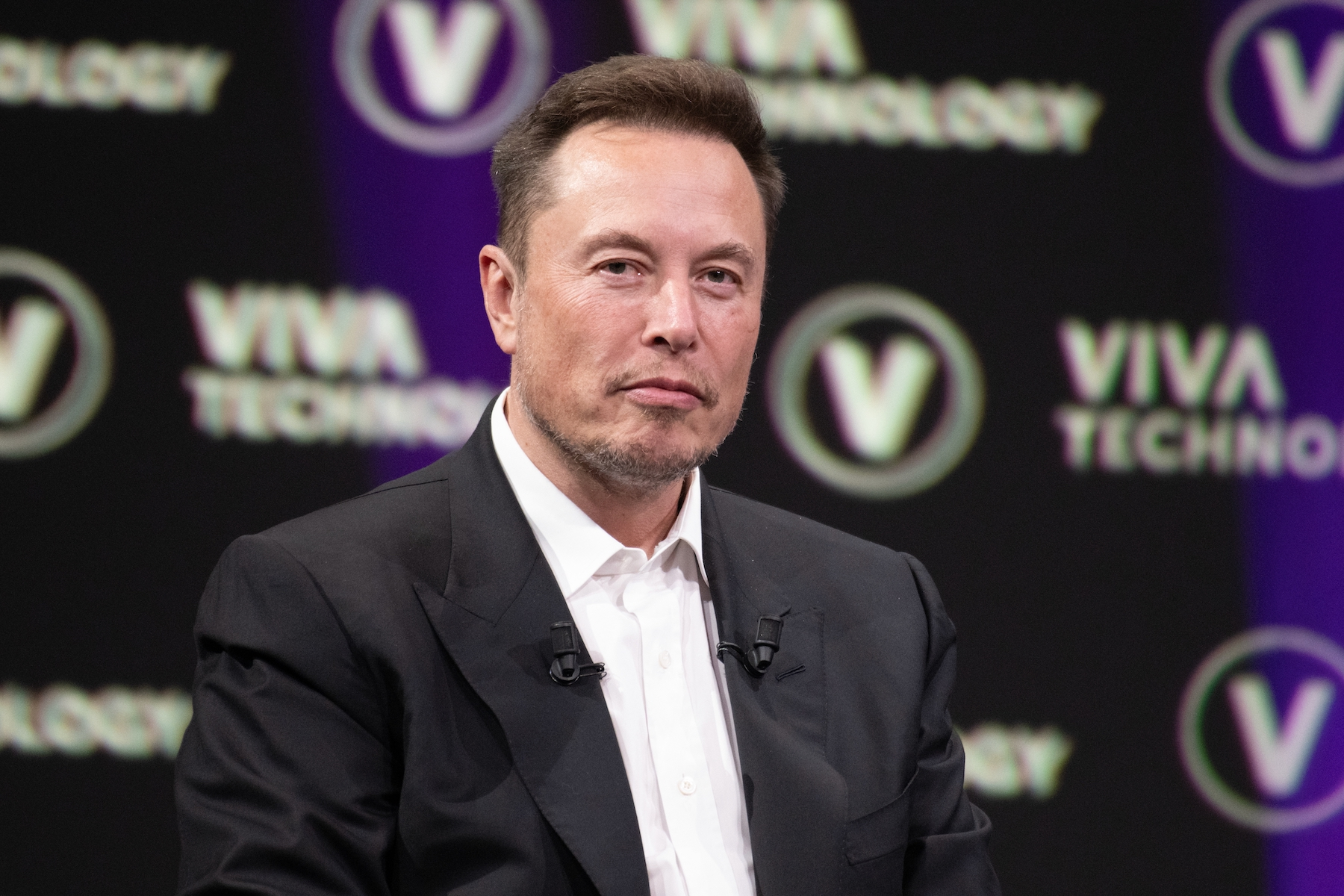 Tesla suspendă livrările din China după creșterea tarifelor impuse de Trump