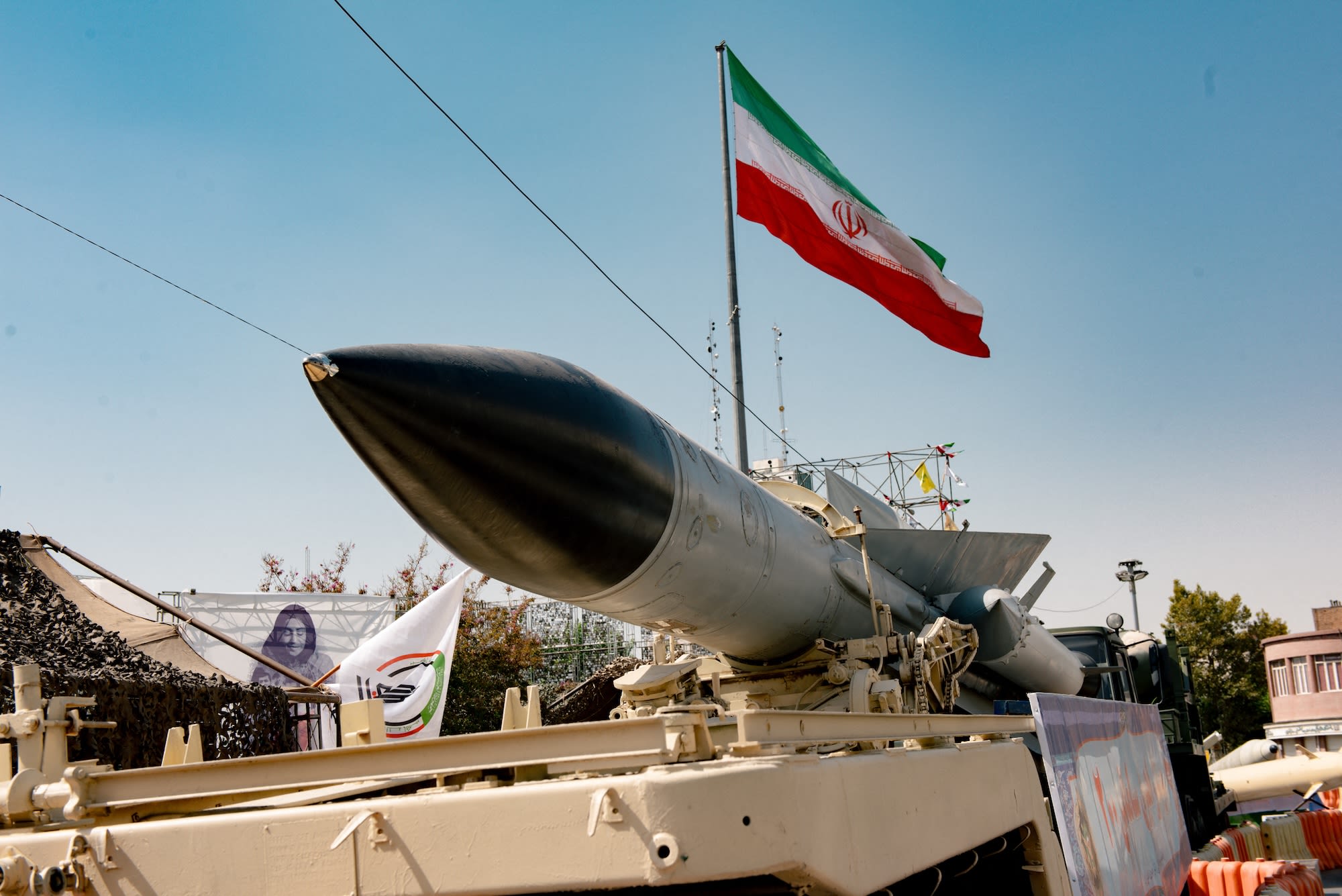Iranul a declarat că va acorda o „șansă reală” negocierilor nucleare cu SUA. Trump a avertizat că „se va dezlănțui iadul” dacă negocierile eșuează