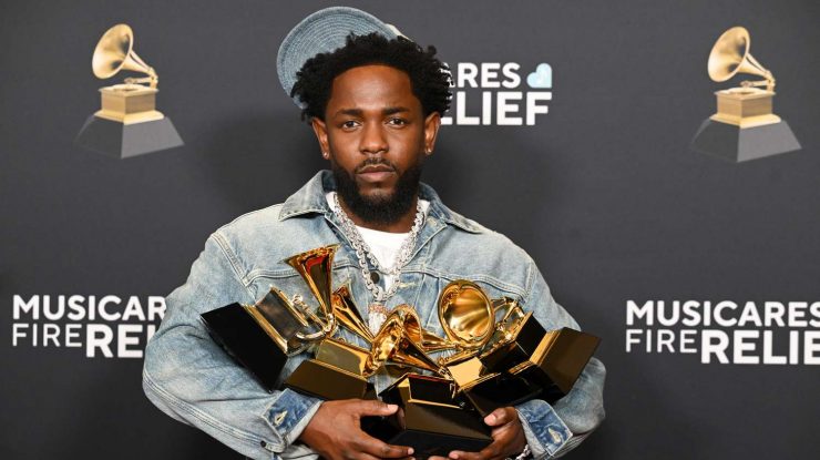 Kendrick Lamar conduce topul nominalizărilor pentru American Music Awards 2025 cu 10 mențiuni