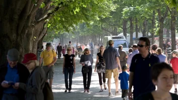 55% dintre moldoveni spun că relațiile cu România sunt bune. Doar 29% dintre ei sunt în favoarea aderării la NATO