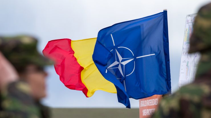 SONDAJ INSCOP. Aproape 90% dintre români vor ca România să rămână în UE și NATO. Corupția și instabilitatea politică sunt văzute drept cele mai mari probleme
