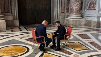 Trump afirmă că „Zelenski este dispus să cedeze Crimeea” Rusiei ca parte a unui acord de pace