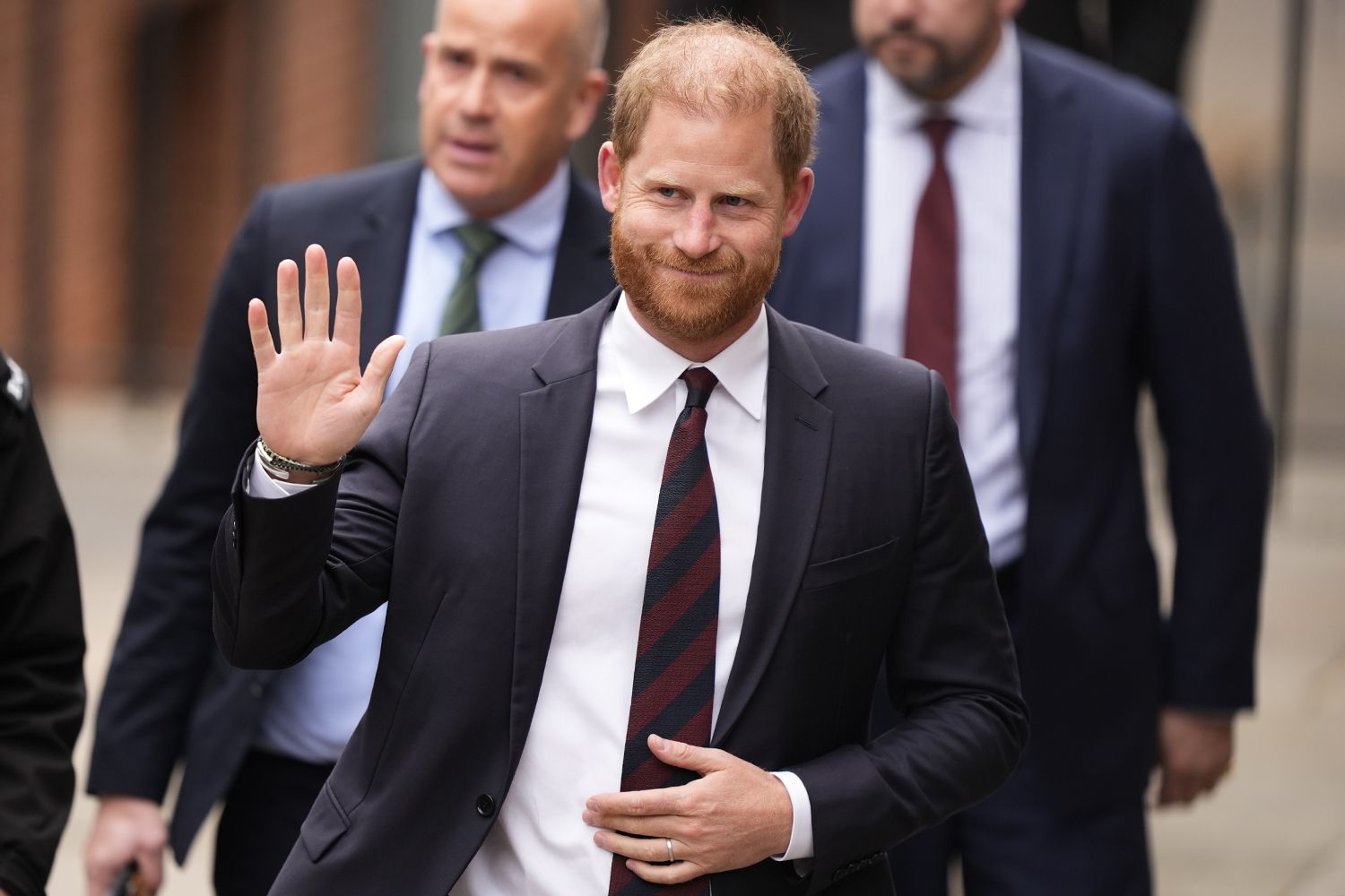 Prințul Harry spune că este „epuizat” de lupta juridică pentru protecția sa din Marea Britanie