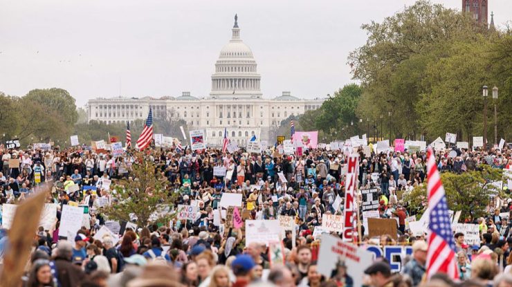 Peste 400 de mitinguri vor avea loc în SUA împotriva Administrației Trump. Organizatorii preconizează că vor fi 11 milioane de participanți