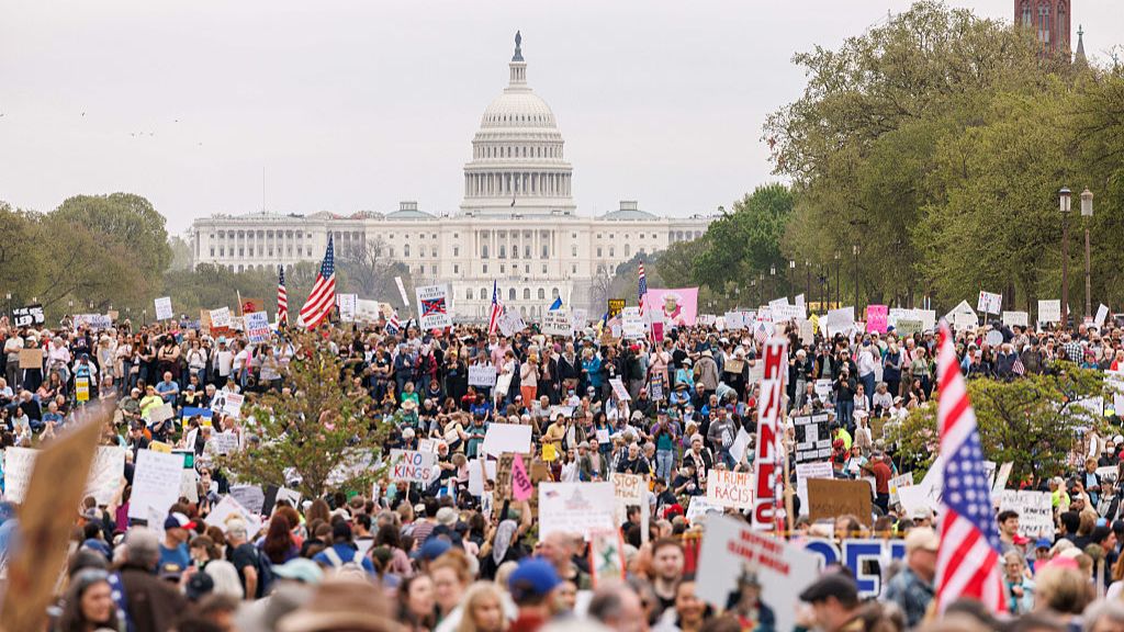 Peste 400 de mitinguri vor avea loc în SUA împotriva Administrației Trump. Organizatorii preconizează că vor fi 11 milioane de participanți