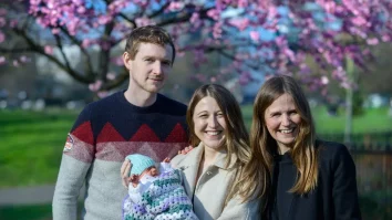 Transplantul de uter care a făcut posibil primul miracol din Marea Britanie: Datorită surorii ei, Grace a devenit mamă