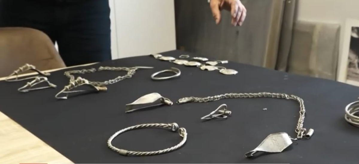 Un tezaur dacic din argint a fost descoperit în județul Mureș: Ar putea fi primul semn al unei așezări antice