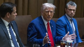 A doua rundă de negocieri SUA-Iran are loc mâine la Roma. Trump își menține amenințările militare dacă acordul nuclear eșuează