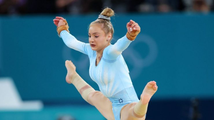 Sabrina Voinea revine la Cupa Mondială de gimnastică de la Doha după doi ani, unde va concura la bârnă și sol