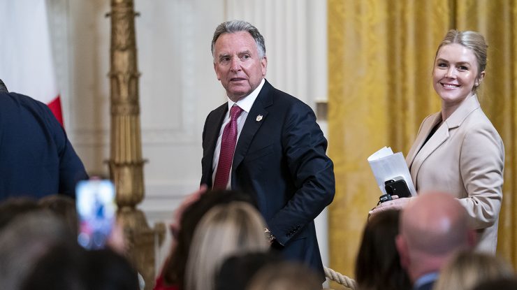 Trimisul special al lui Trump, Steve Witkoff, se întâlnește cu Putin. Trump: „Rusia trebuie să se miște ca să pună capăt războiului din Ucraina”