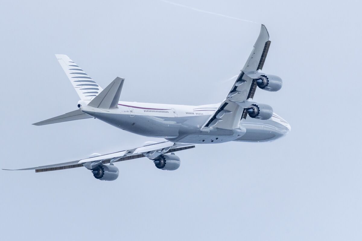 Qatarul îi face cadou lui Trump un avion de lux pentru a fi folosit ca aeronavă prezidenţială