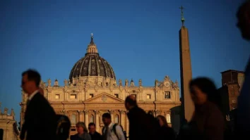 Vaticanul va întrerupe semnalul telefonic în interiorul orașului-stat pe timpul Conclavului în vederea alegerii unui nou Papă