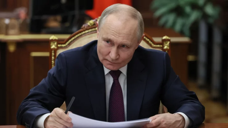 Putin crede că Rusia va cuceri patru regiuni ale Ucrainei până la finalul anului, cu câteva ore înainte de convorbirea telefonică cu Trump