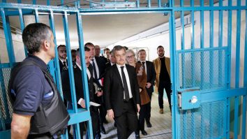 Franța va deschide o închisoare de înaltă securitate în jungla amazoniană, care va găzdui până la 500 de persoane