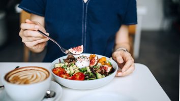 Care e cina potrivită pentru un somn liniștit. Lygia Alexandrescu, nutriționist: „Este un mineral atât de necesar reacțiilor biochimice”