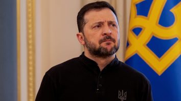 Zelenski cere liderilor ca Ucraina să fie invitată la summitul NATO din iunie: „Dacă Ucraina nu este prezentă, ar fi o victorie pentru Putin”