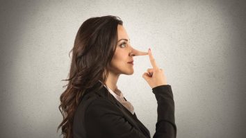 O profesoară de la Harvard a fost concediată după ce a falsificat cercetări despre…minciună