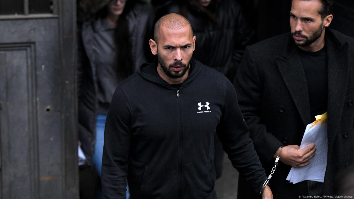 O școală privată din Marea Britanie organizează ateliere de „masculinitate sănătoasă”. Părinții învață cum să discute cu cei mici despre misoginism