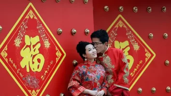 În Beijing, părinții postează CV-uri matrimoniale pentru copiii lor. Apar detalii despre salariu, înălțime, educație și dacă au locuință