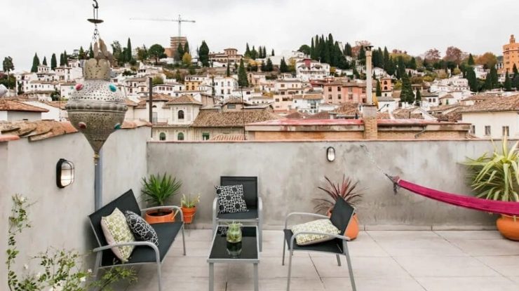 Guvernul spaniol a solicitat eliminarea a aproape 66.000 de proprietăți de pe platforma Airbnb. Care sunt motivele