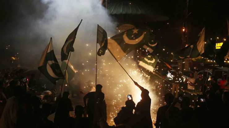 Atât India cât și Pakistanul își proclamă victoria după încetarea focului mediată de Trump