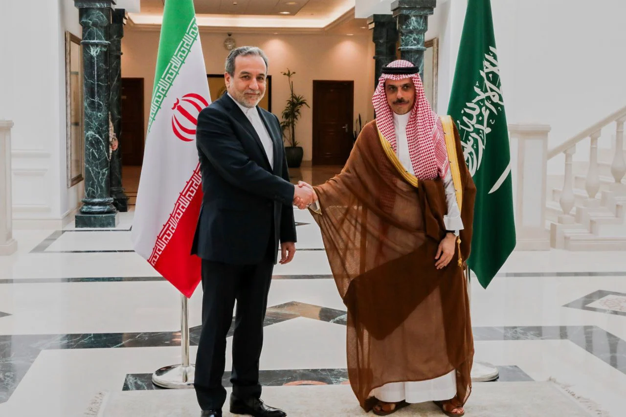 Iranul și SUA încheie a patra rundă de negocieri nucleare în Oman