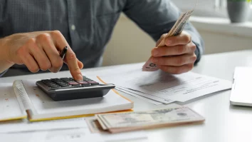 Generația X este generația pierzătoare. Adrian Mitroi, profesor finanțe comportamentale: „Dacă pierzi 50%, trebuie să recuperezi 100%”