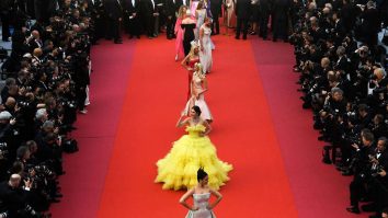 Festivalul de Film de la Cannes a schimbat dress code-ul. Anul acesta, rochiile transparente sunt interzise prin regulament