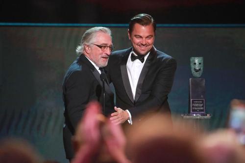 Robert De Niro primește Palme d’Or pentru întreaga carieră la Festivalul de Film de la Cannes. Distincția îi va fi înmânată de Leonardo DiCaprio