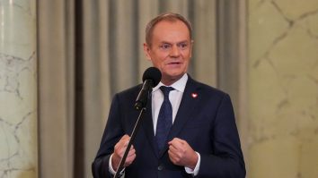 Donald Tusk a declarat că incendiul din 2024 de la centrul comercial din Varșovia a fost provocat „deliberat” la ordinul serviciilor secrete ruse